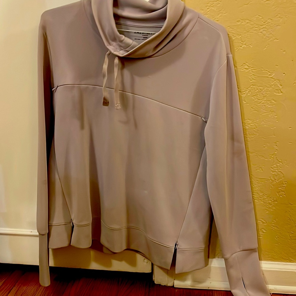 Sz M Pea In a Pod Grey Lavender Nursing Hoodie